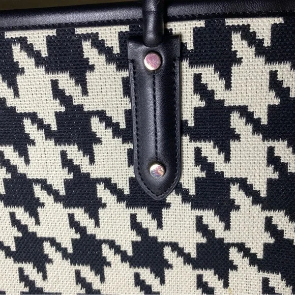 Excellent Condition Kate Spade Ella Houndstooth Jacquard
Tote Bag - Picture 6 of 16